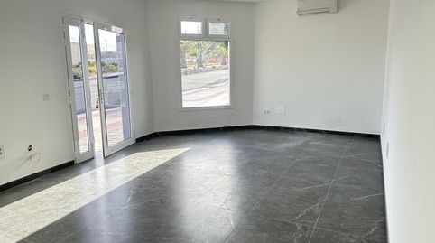 Foto 2 von Geschaftsraum zur Miete in Avenida de Los Artesanos, 67, Ingenio pueblo, Ingenio