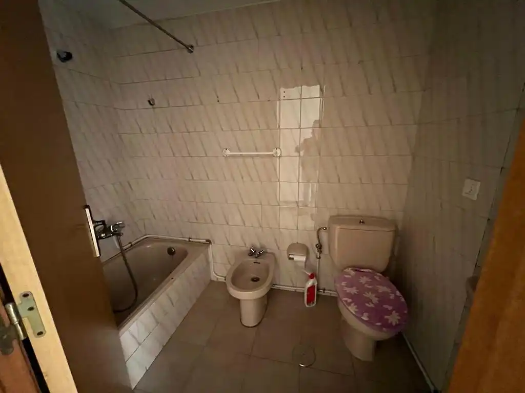 Baño de Piso en venta en Bembibre con Calefacción