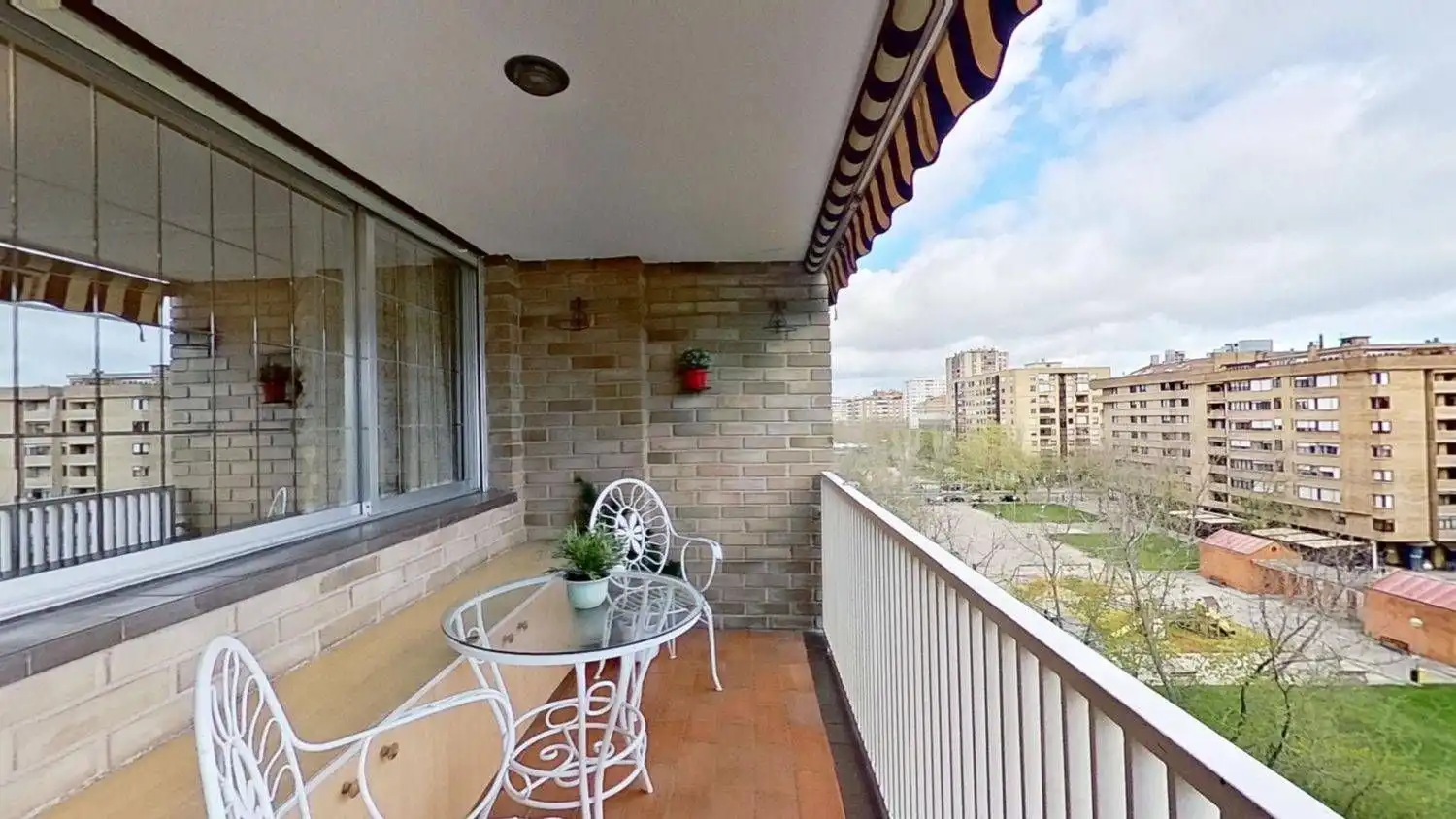 Terraza de Piso de alquiler en Iturrama
