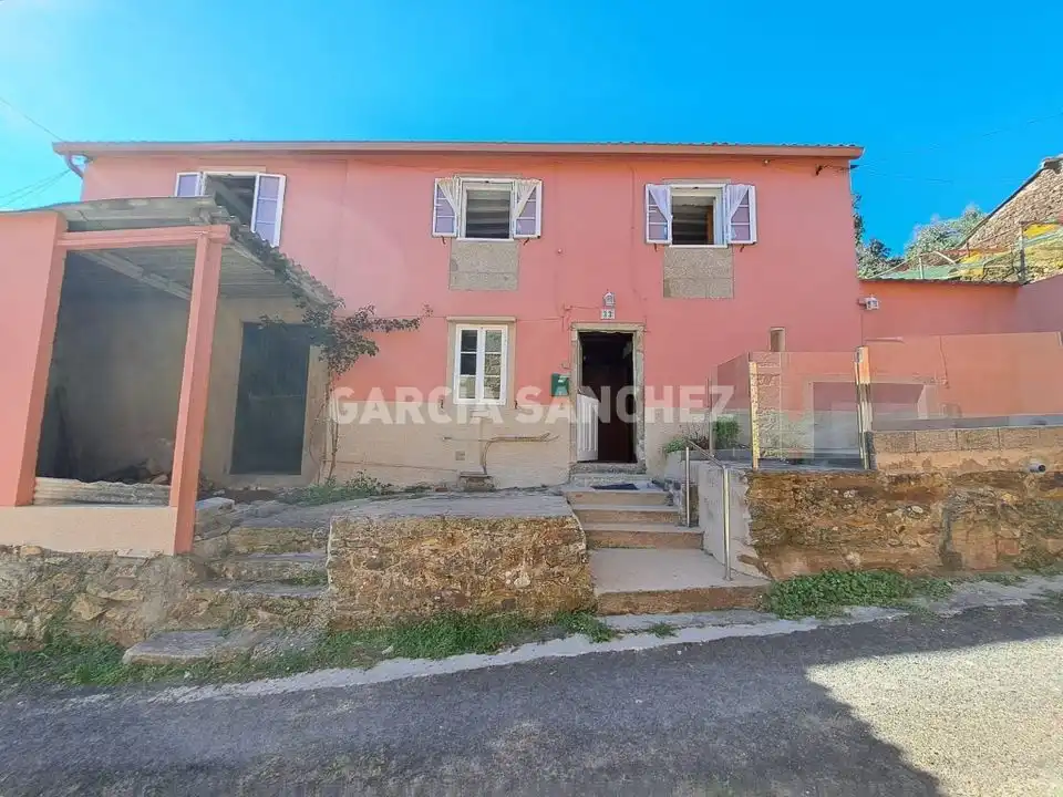 Exterior view of Houses for sale in Outes  with Furnished