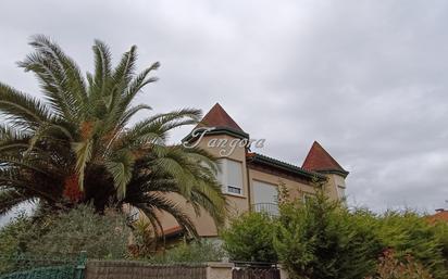 Exterior view of Single-family semi-detached for sale in Getxo   with Terrace