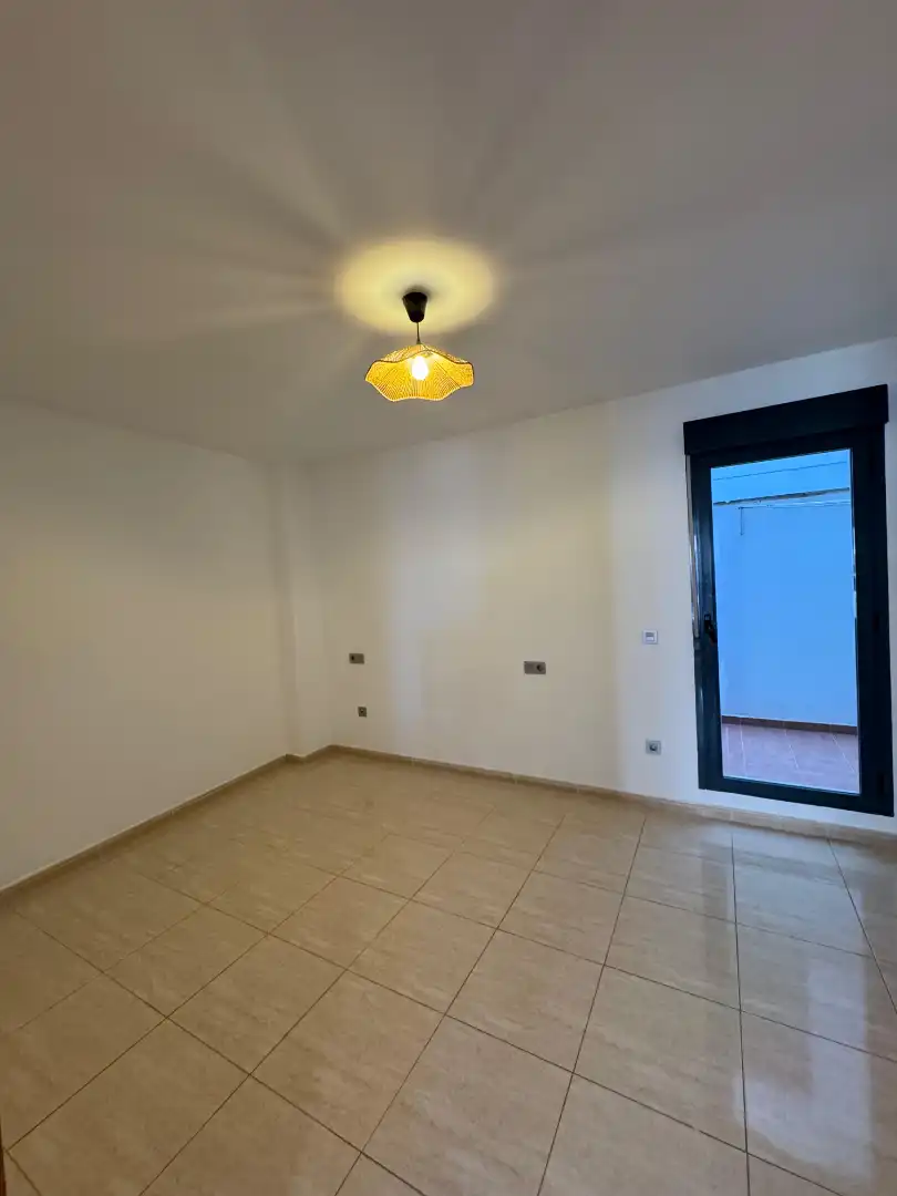 Appartamento con terrazza in affitto a Casco Urbano, imagen 9