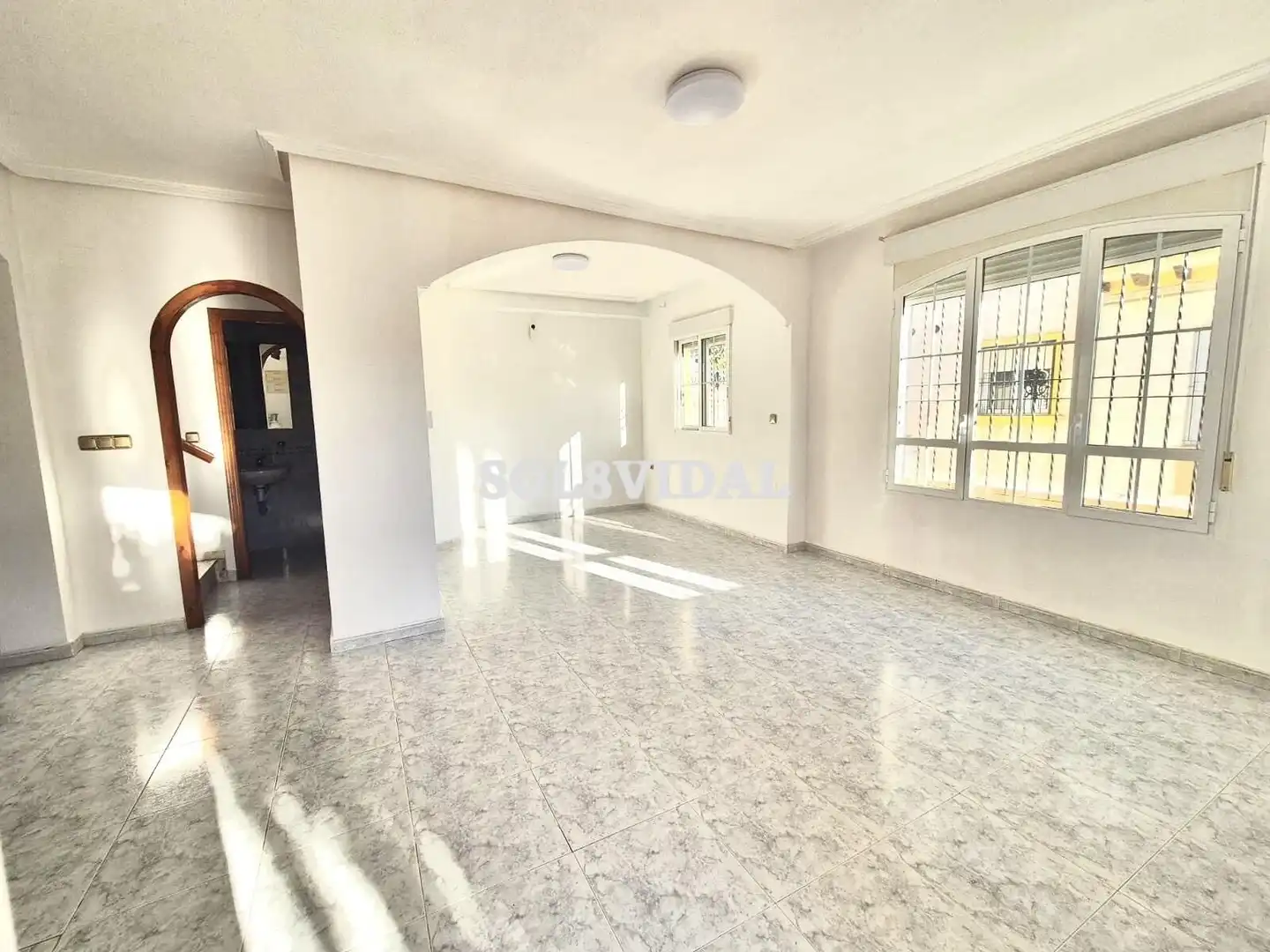 Sala d'estar de Casa o xalet en venda en Orihuela amb Aire condicionat, Calefacció i Terrassa