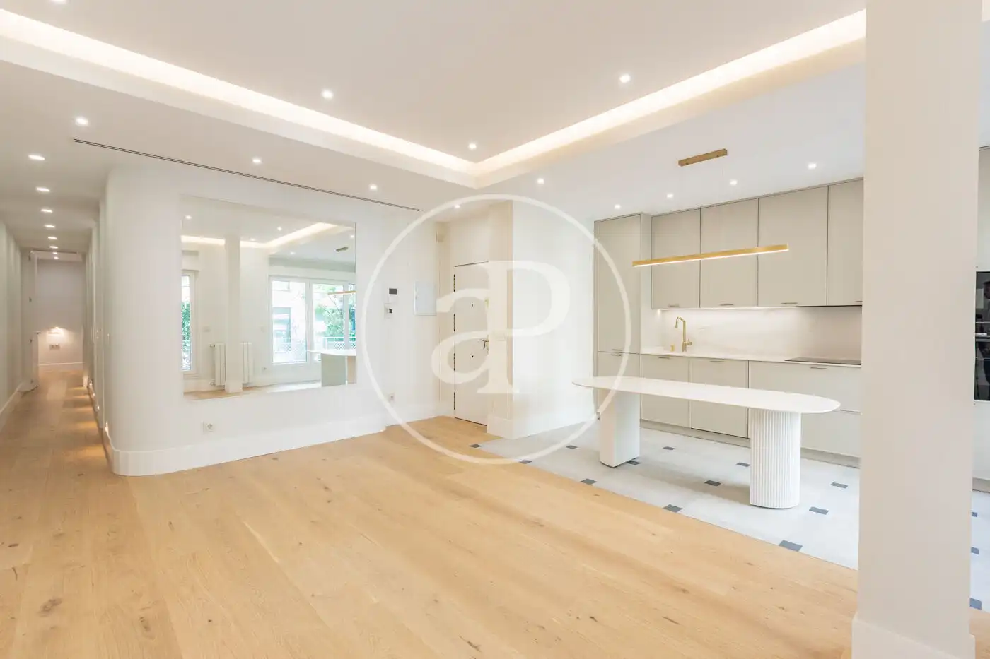Living room of Flat for sale in Madrid  with Air Conditioner and Heating