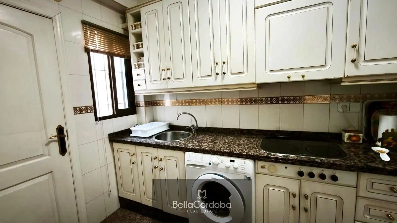 Cuina de Pis en venda en Córdoba amb Aire condicionat, Calefacció i Terrassa
