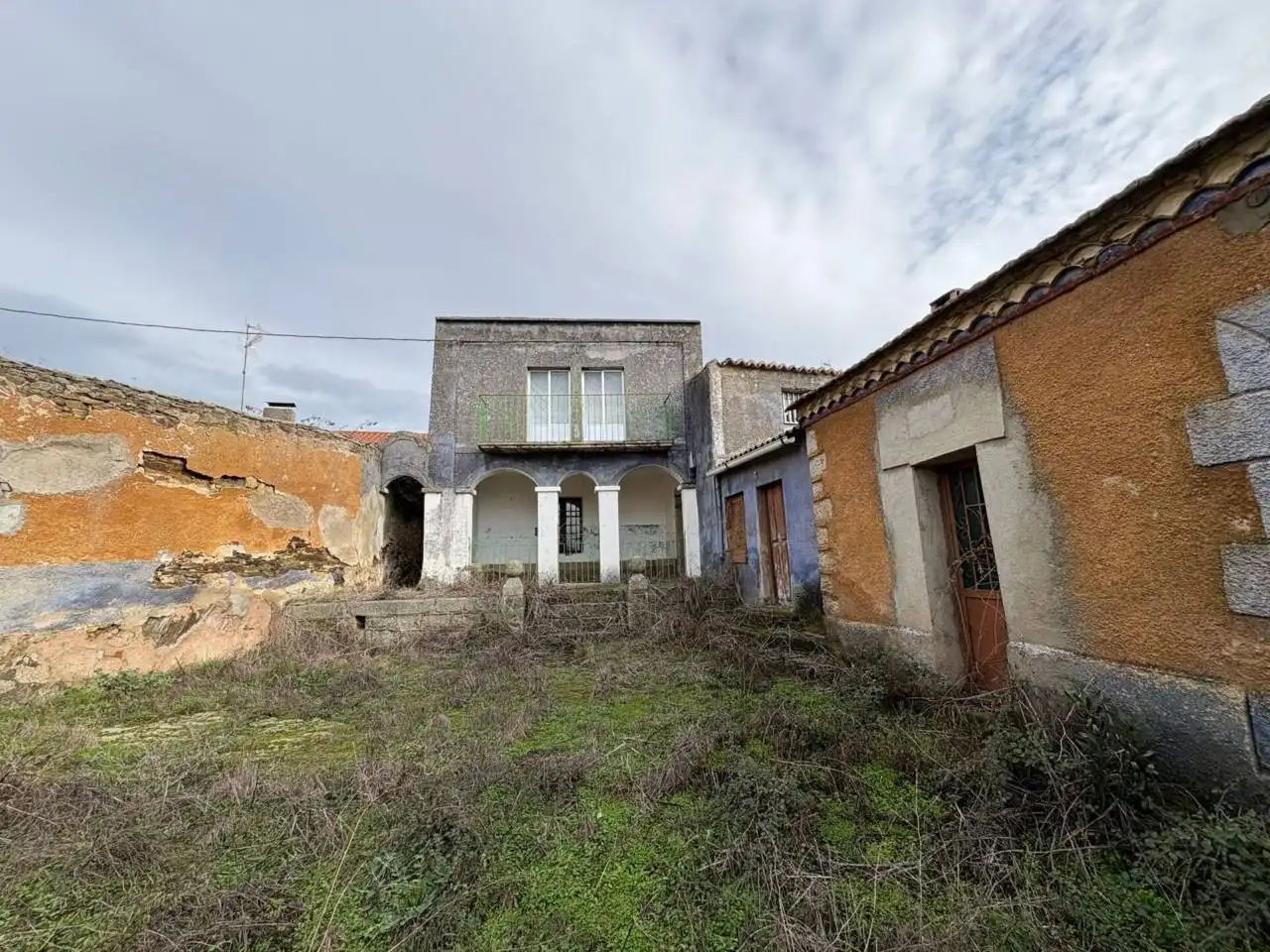 Vista exterior de Casa o chalet en venta en Castillejo de Martín Viejo con Jardín privado y Terraza