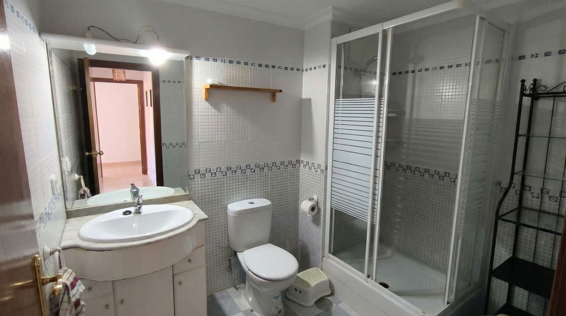 Bathroom of Flat to rent in La Rinconada  with Air Conditioner, Furnished and Oven