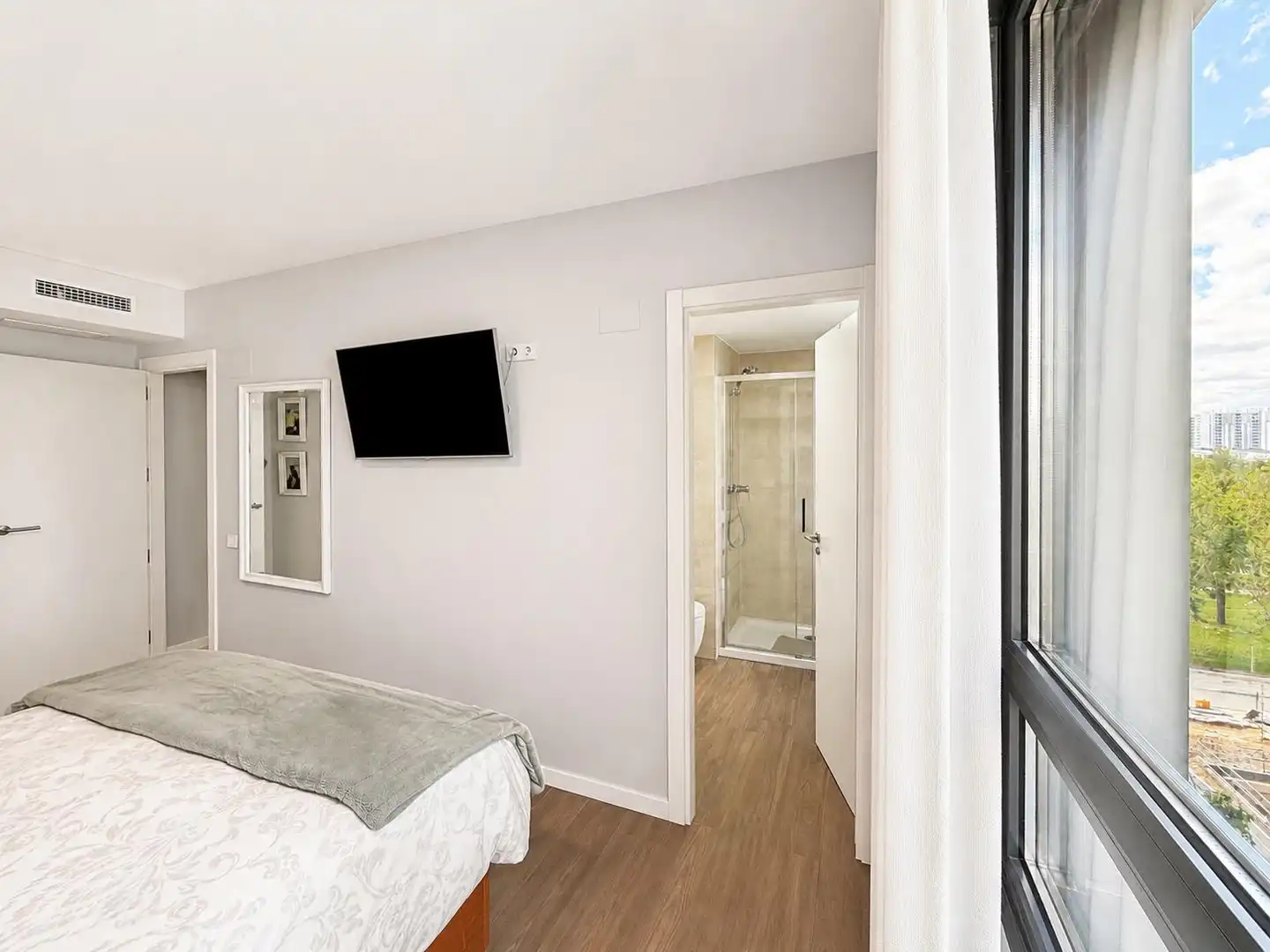 Schlafzimmer von Wohnung zum Verkauf in Valencia mit Klimaanlage, Terrasse und Abstellraum