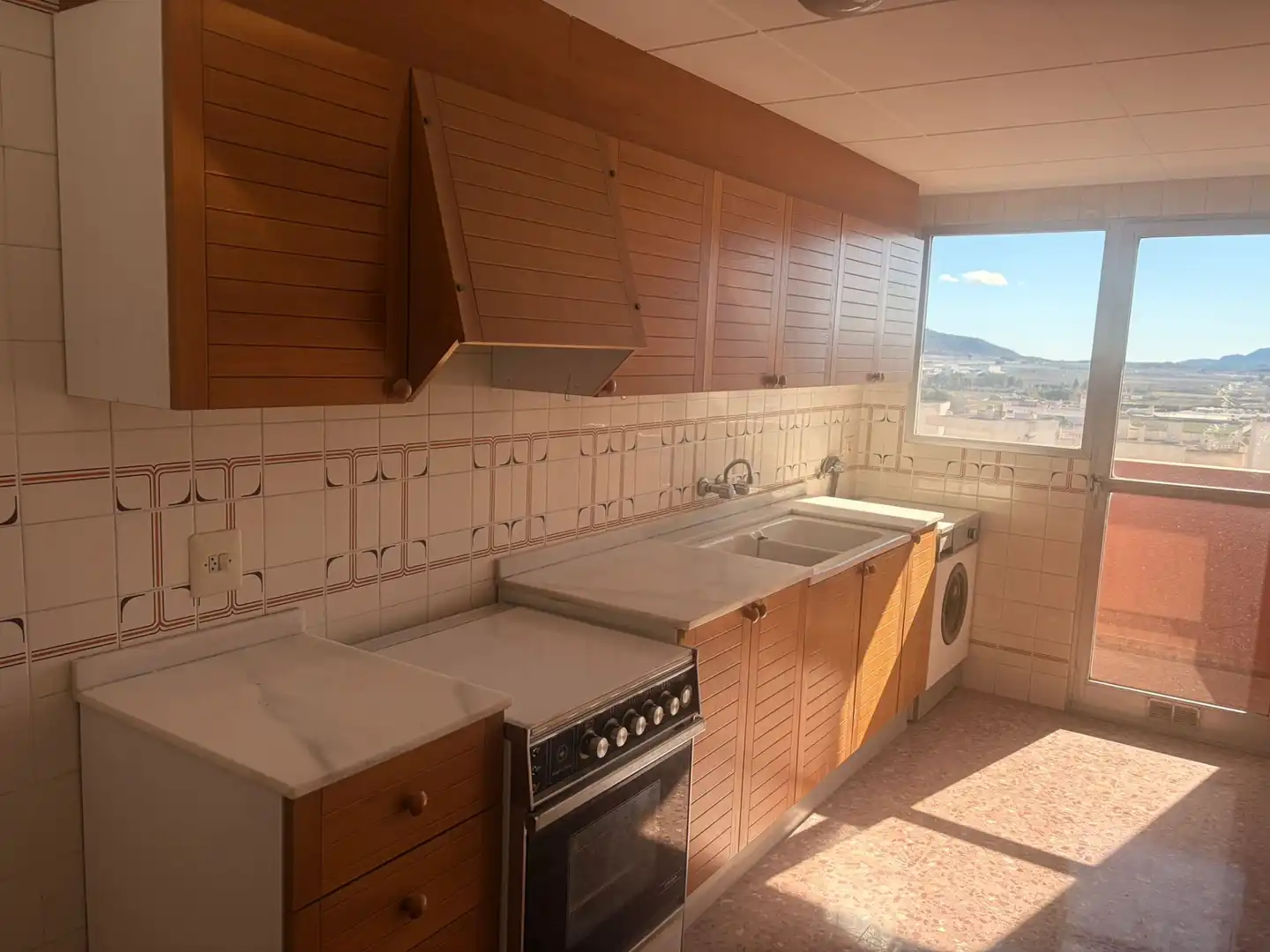 Küche von Wohnung zum Verkauf in Villena mit Terrasse und Balkon