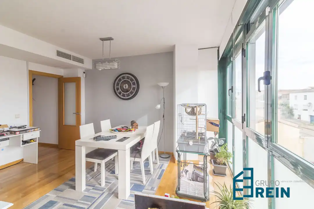Dining room of Flat for sale in Recas  with Air Conditioner, Heating and Alarm