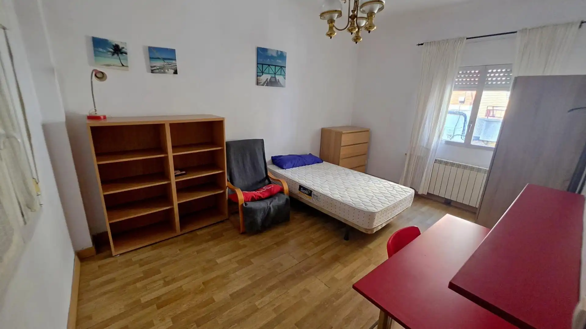 Habitación de Casa o chalet en venta en Zaragoza con Calefacción y Amueblado