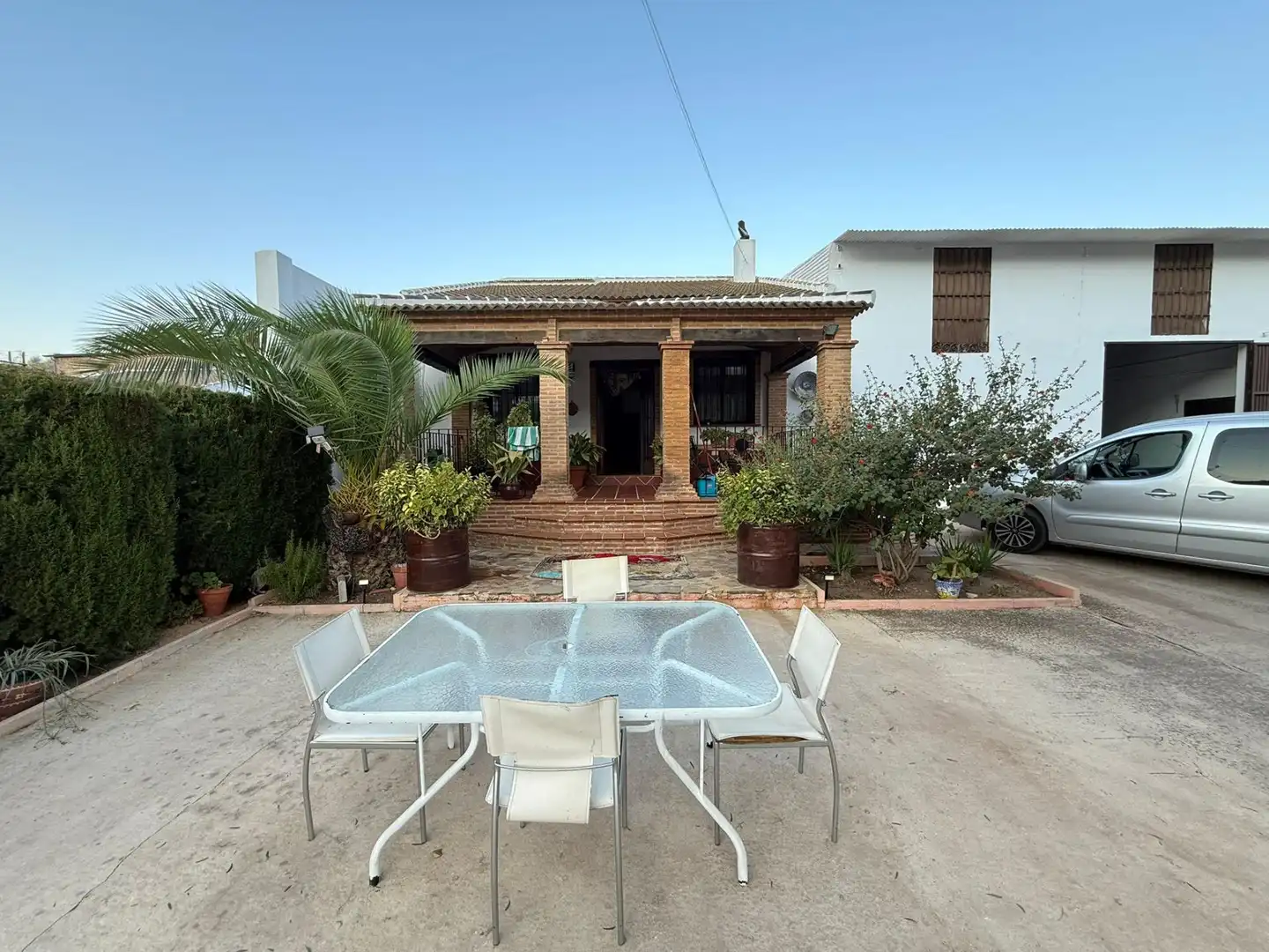 Vista exterior de Finca rústica en venda en Alameda amb Aire condicionat, Jardí privat i Terrassa