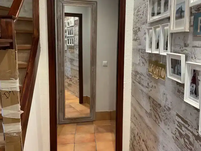 Casa adosada en venda en Villaturiel amb Balcó