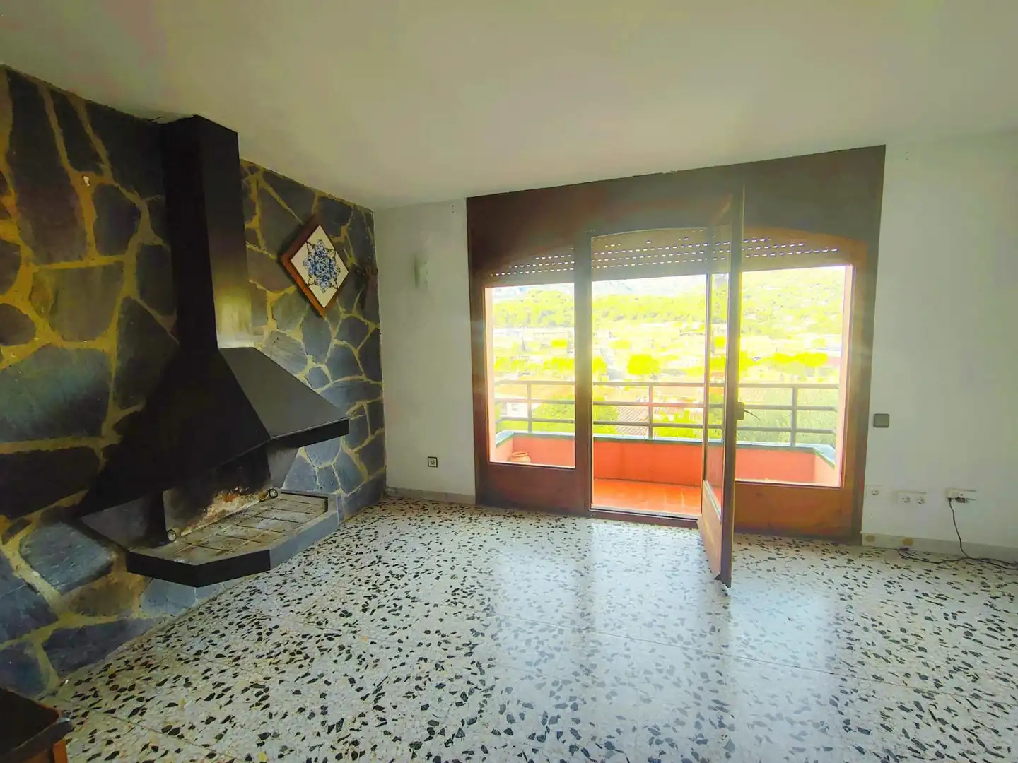 Chalet con jardín en alquiler en Sant Llorenç Savall, imagen 2