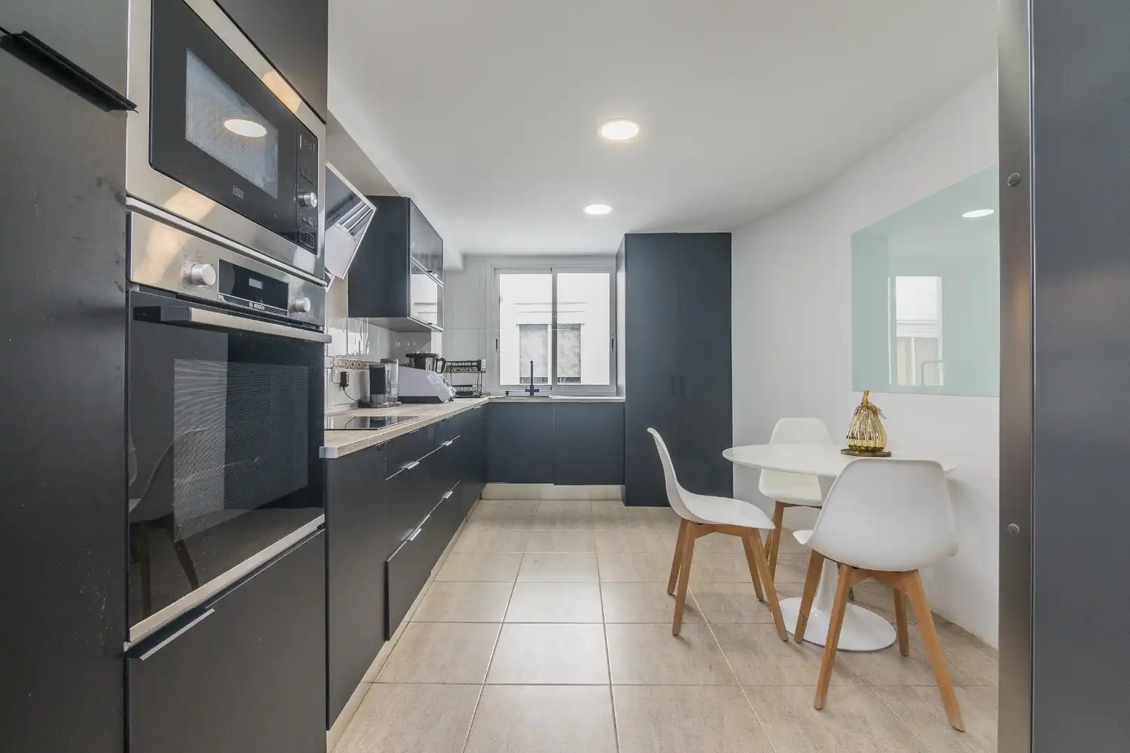 Cocina de Piso en venta en Elche / Elx con Aire acondicionado y Balcón