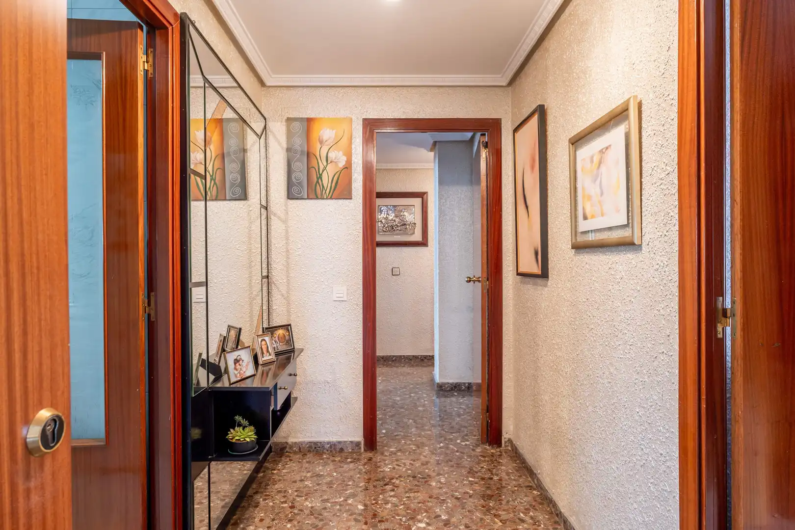 Casa o chalet en venta en Calle OSA MAYOR, 40, Valdefierro