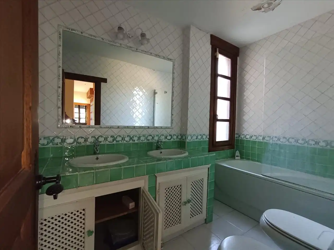 Bany de Casa o xalet en venda en Torrelodones amb Jardí privat i Piscina