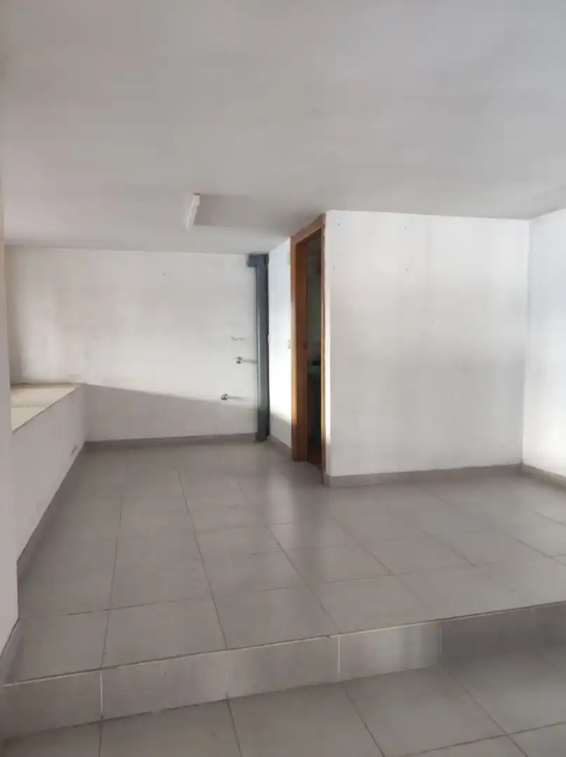 Business premises to rent in Centre, imagen 9