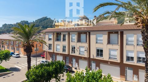 Foto 2 de Casa adosada en venta en Urbanitzacions i Pedanies Sud, Alzira