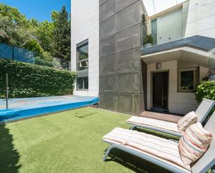 Garden of House or chalet for sale in  Madrid Capital  with Air Conditioner, Terrace and Swimming Pool