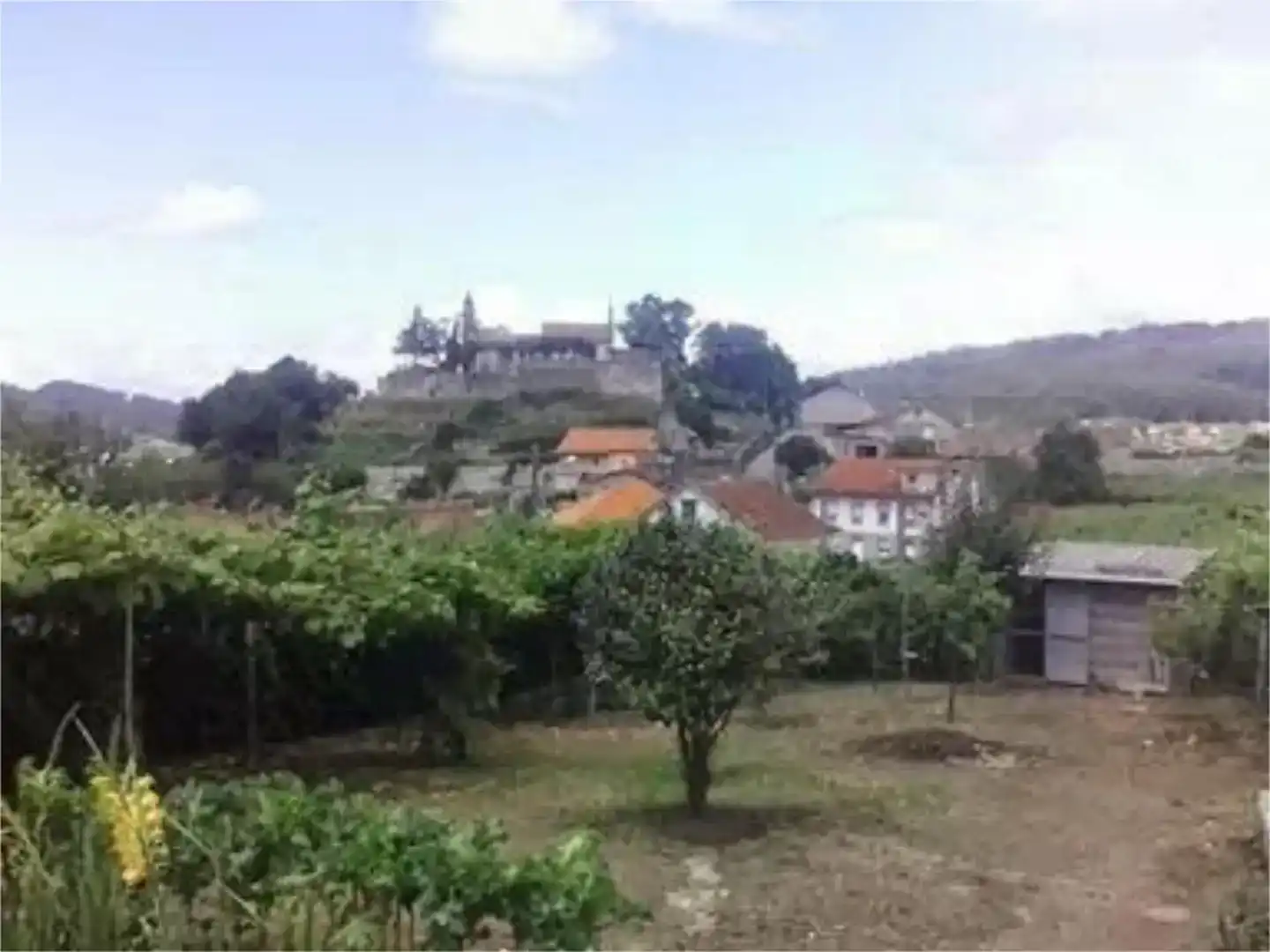 Piso en venta en Meaño con Jardín privado, Trastero y Amueblado