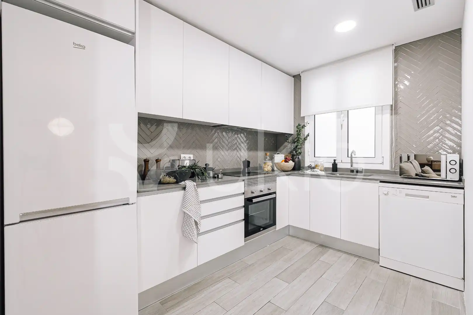 Cocina de Apartamento de alquiler en Barcelona con Aire acondicionado, Calefacción y Amueblado