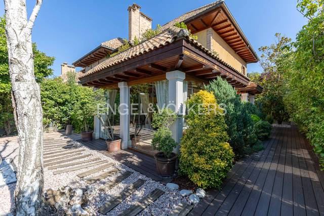 Casa-chalet en Alquiler en Encinar de los Reyes