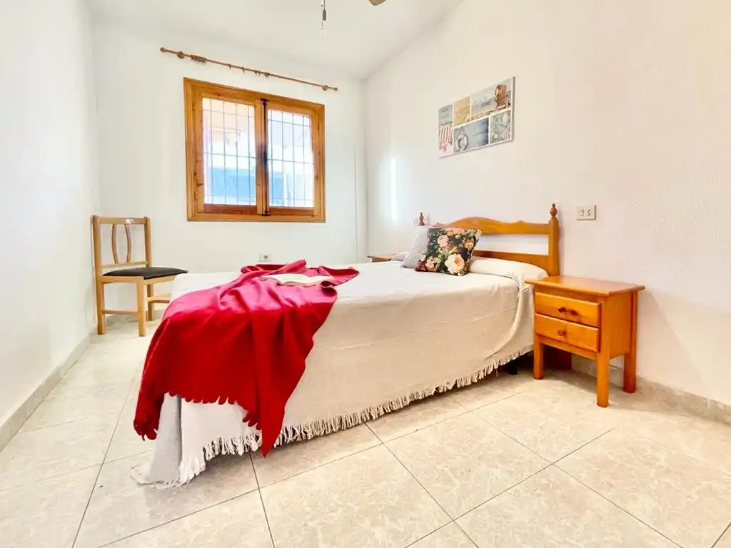 Dormitori de Casa o xalet en venda en San Pedro del Pinatar amb Aire condicionat, Jardí privat i Terrassa