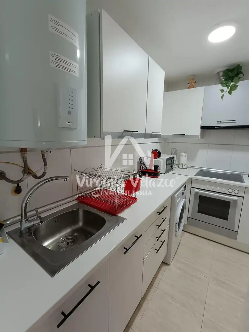 Cocina de Apartamento en venta en Rincón de la Victoria con Terraza y Trastero