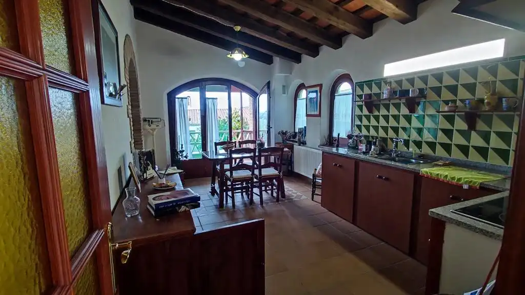 Cuina de Casa o xalet en venda en Masarac i Vilarnadal amb Aire condicionat, Calefacció i Jardí privat
