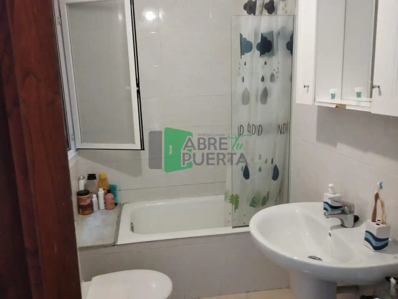Baño de Piso en venta en Ourense Capital  con Calefacción y Amueblado