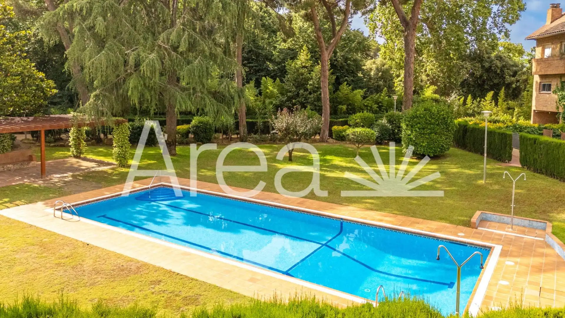 Casa amb terrassa en venda a Carrer MONGES DE LES, imagen 48