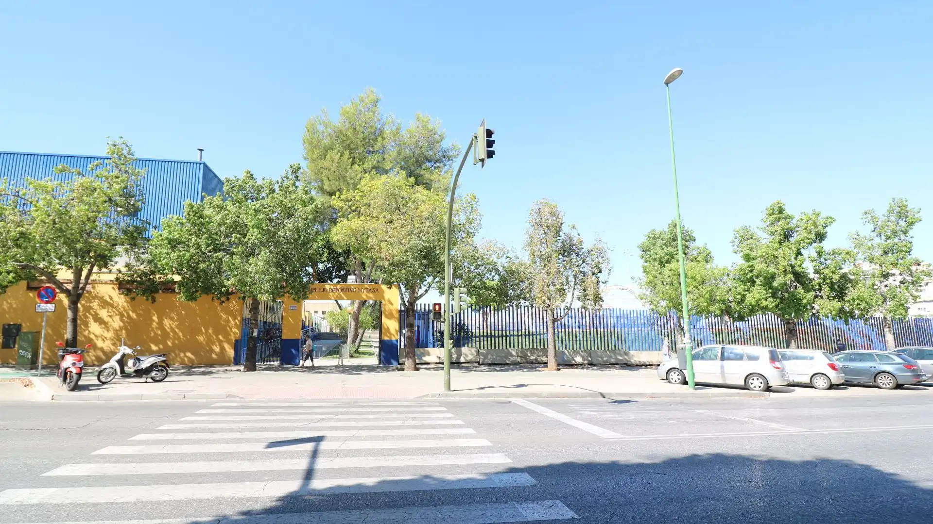 Vista exterior de Nave industrial en venta en  Sevilla Capital