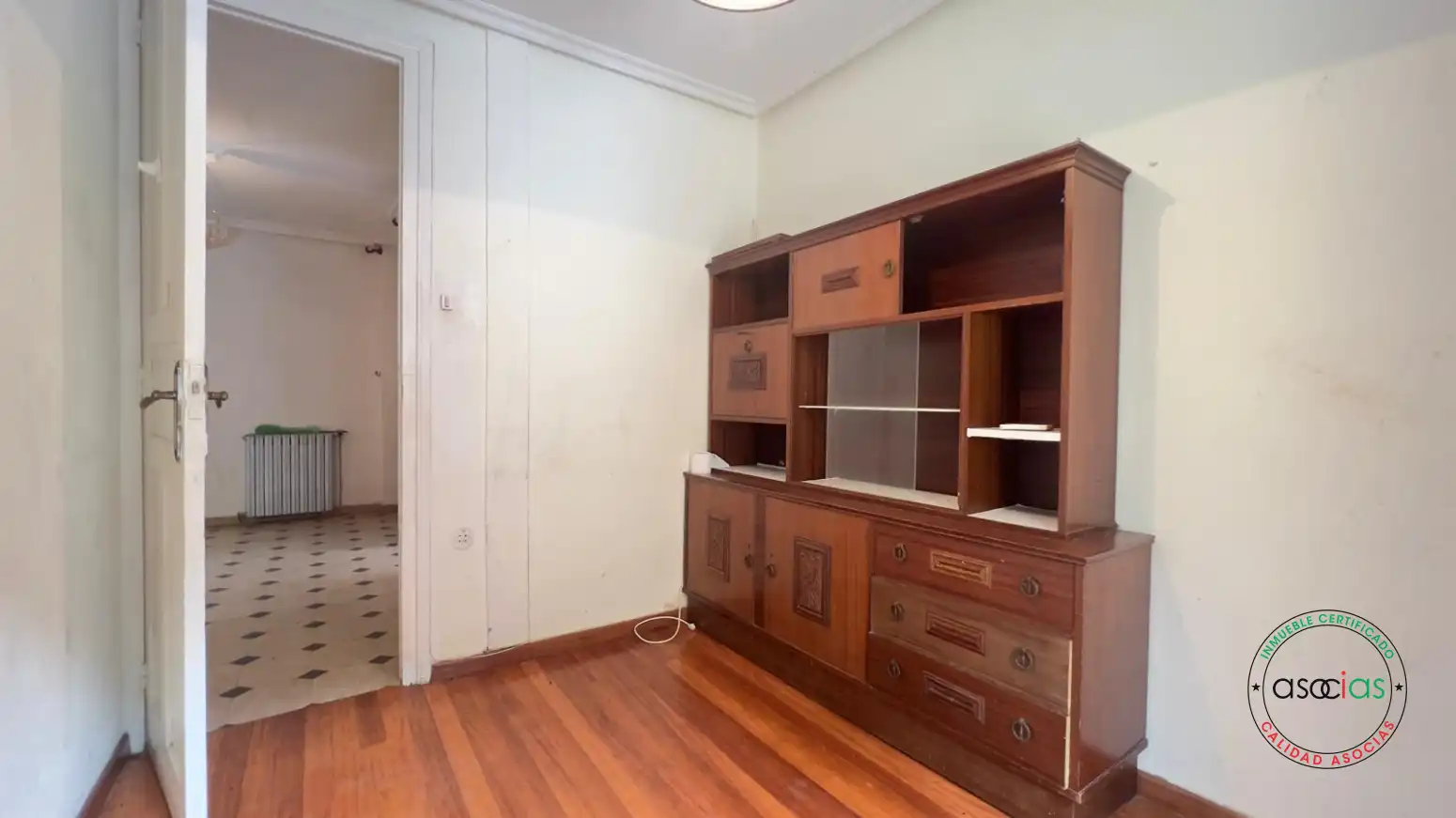 Sala d'estar de Pis en venda en Somiedo amb Calefacció, Moblat i Balcó