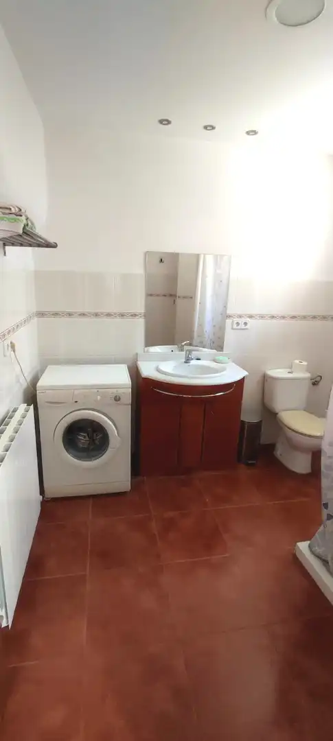 Baño de Piso en venta en La Puebla de Castro con Calefacción, Terraza y Trastero