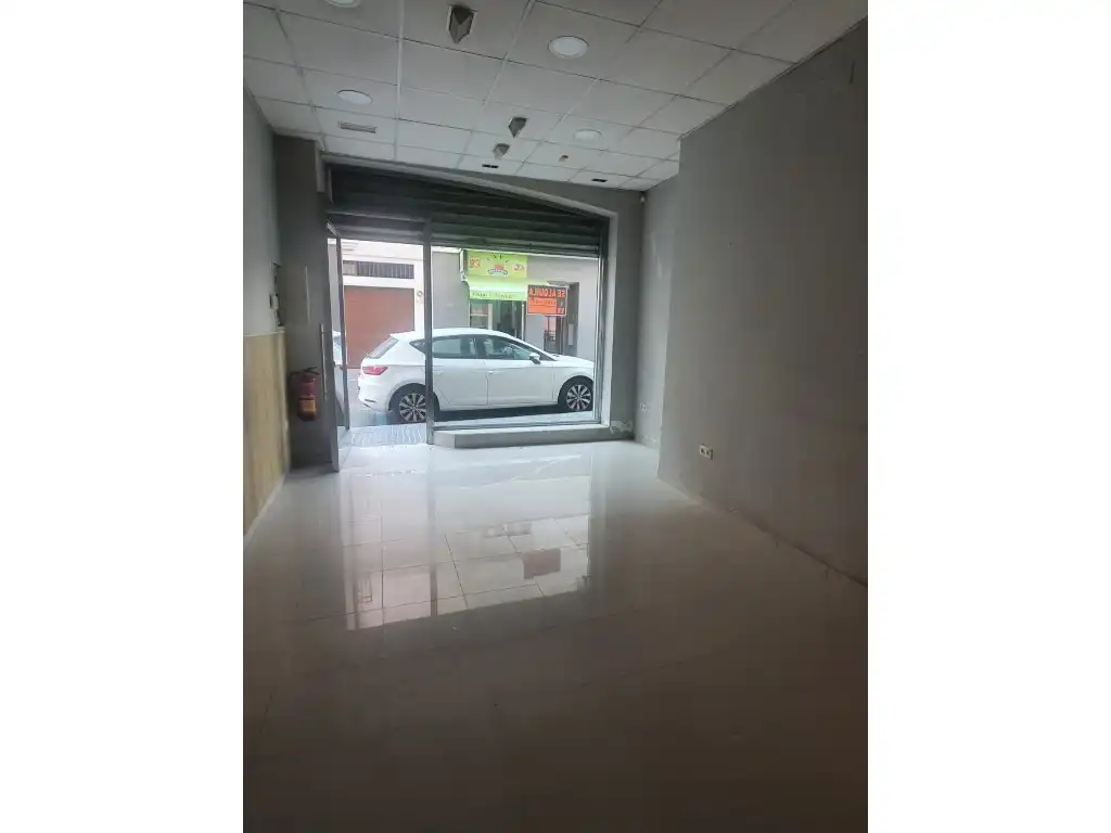 Local comercial en venda a Calle Calle José Méndez-Hoyo