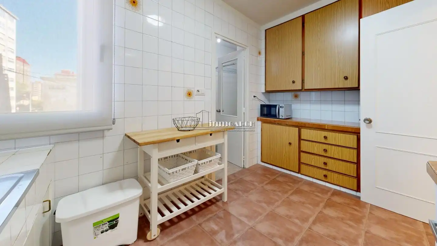 Cocina de Piso de alquiler en A Coruña Capital  con Calefacción y Amueblado