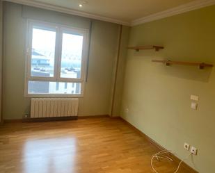 Bedroom of Flat for sale in  Logroño  with Parquet flooring, Storage room and Furnished