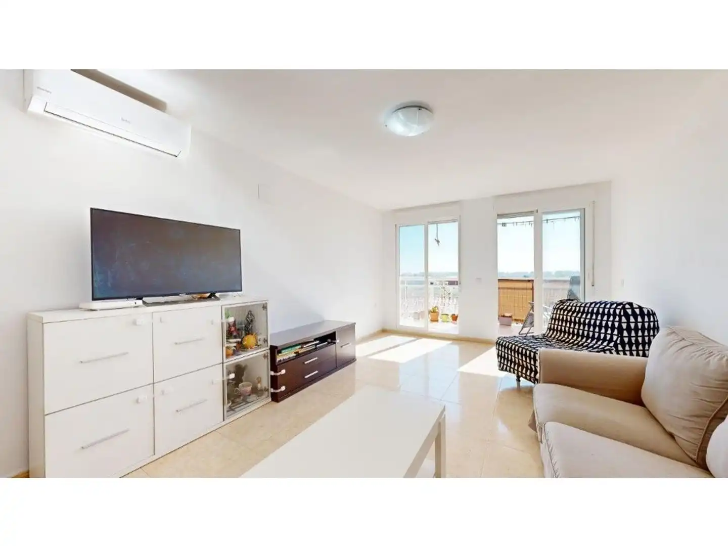 Sala de estar de Piso en venta en Moncofa con Aire acondicionado y Balcón