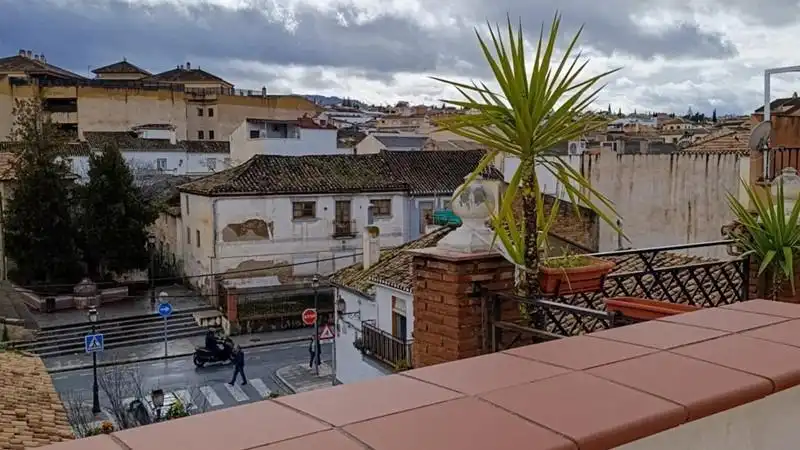 Vista exterior de Àtic en venda en La Zubia amb Terrassa