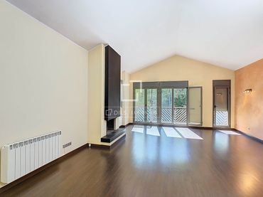 Pis amb balcó de lloguer a Arinsal - Erts