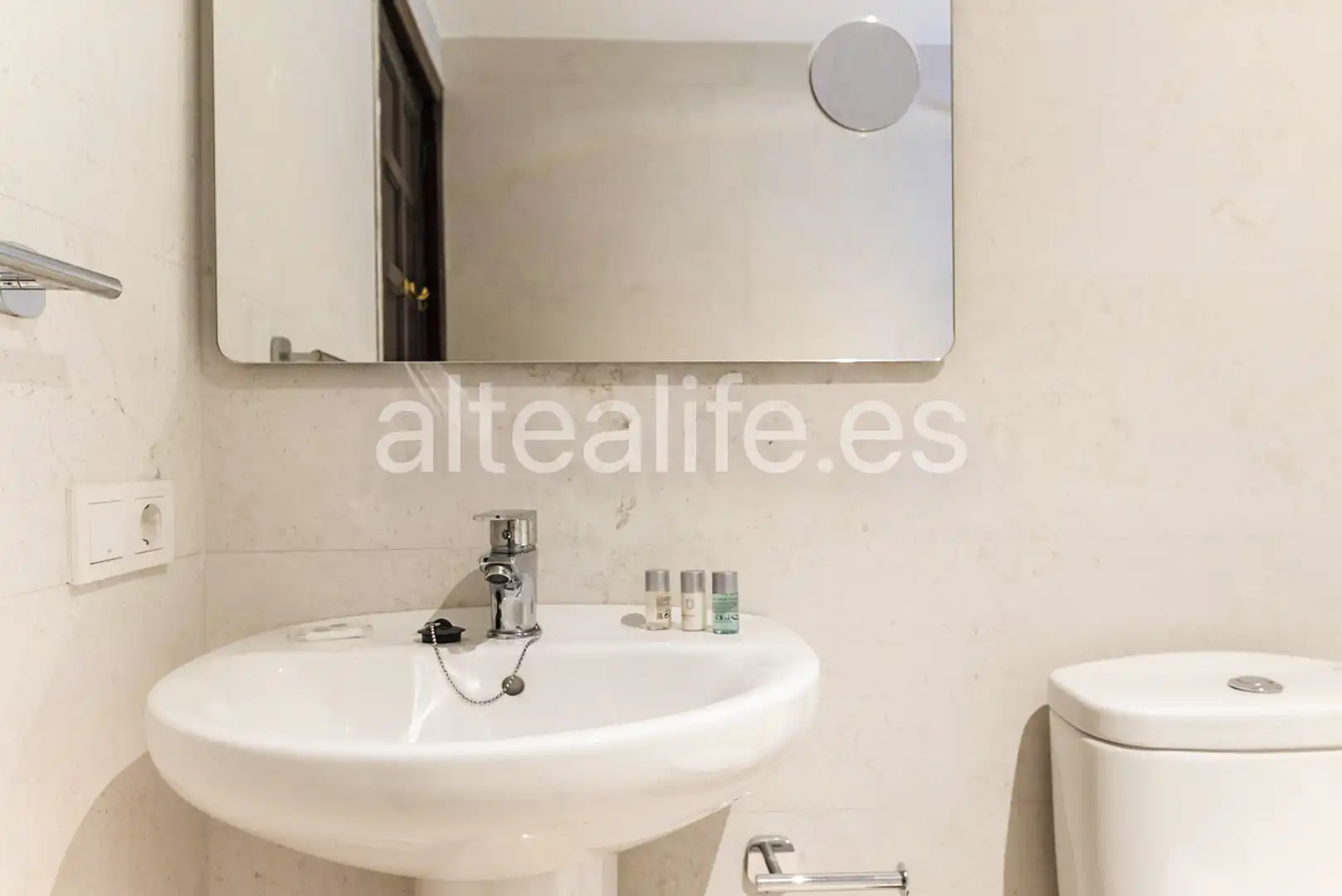 Baño de Apartamento en venta en Altea con Aire acondicionado, Terraza y Trastero