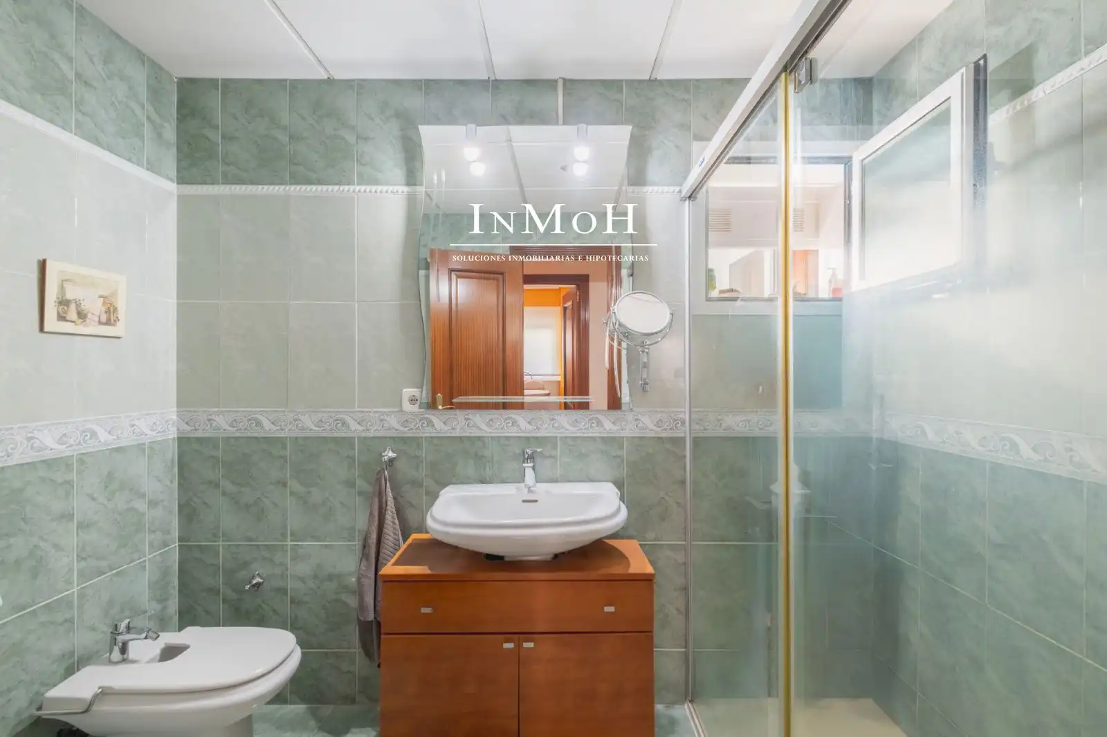 Badezimmer von Wohnung zum Verkauf in Cádiz mit Klimaanlage, Heizung und Terrasse