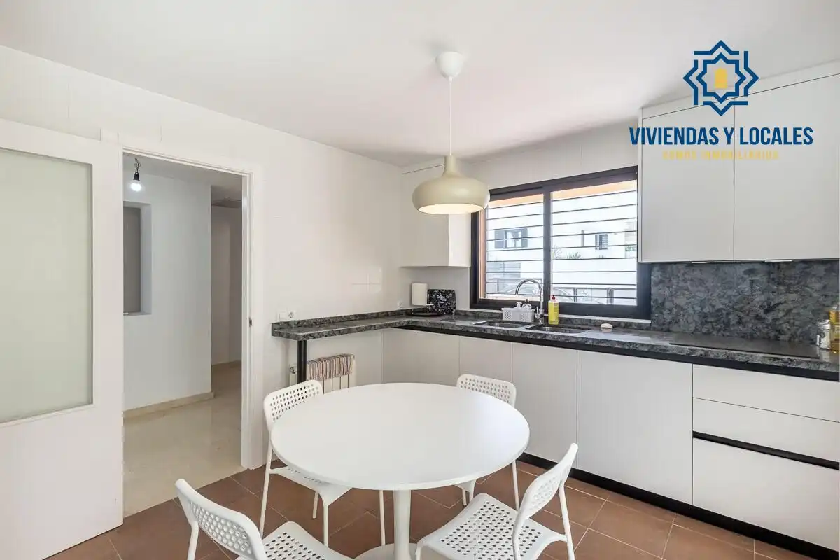 Reihenhaus mit Terrasse zum Verkauf in Calle Calle Majuelo, imagen 14
