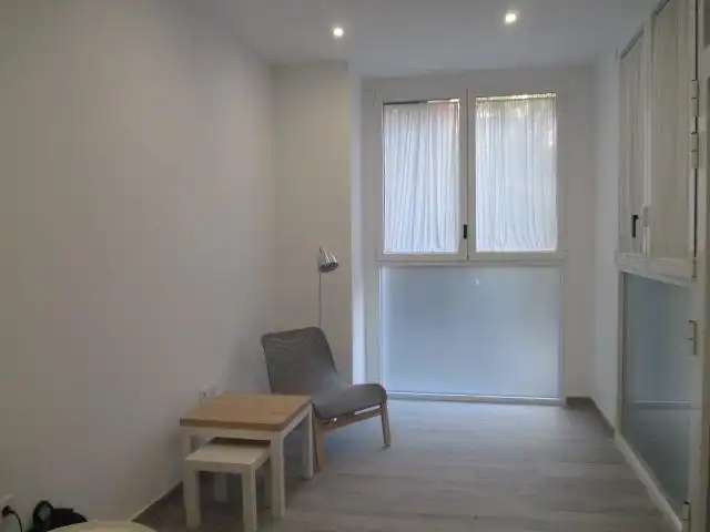 Dormitori de Loft de lloguer en Granada amb Aire condicionat i Moblat