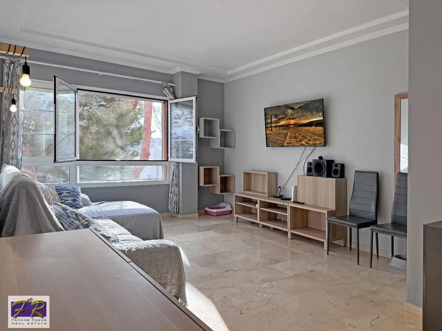 Sala d'estar de Pis en venda en Alcúdia amb Piscina, Moblat i Forn