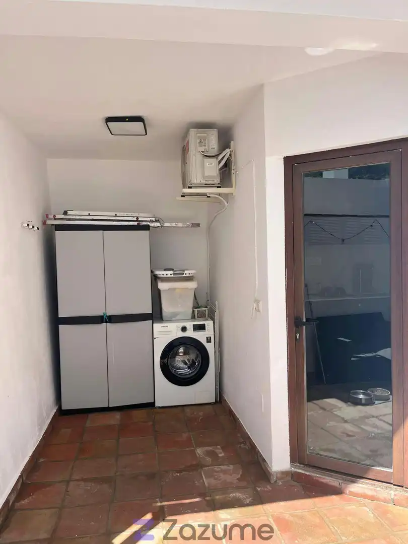 Terraza de Piso de alquiler en Pizarra con Aire acondicionado, Calefacción y Jardín privado