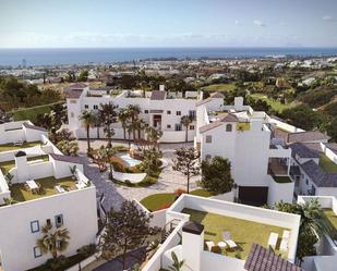 Vista exterior de Apartament en venda en Benahavís amb Aire condicionat i Terrassa