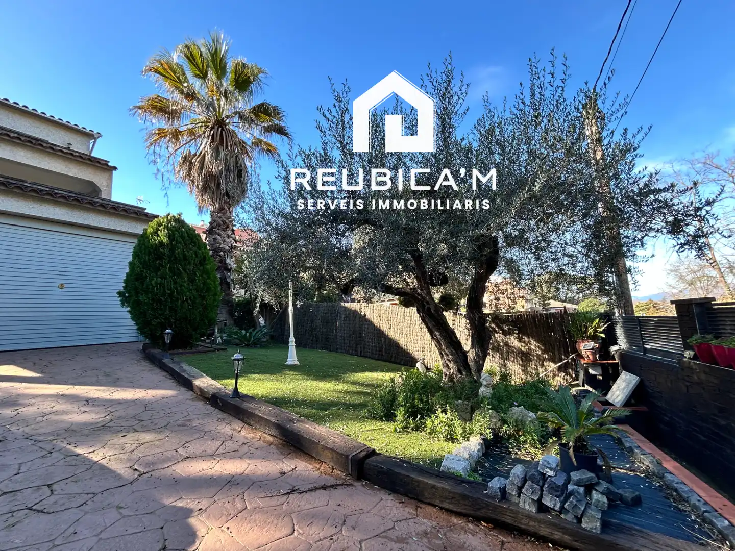 House with garden for sale in Vallromanes