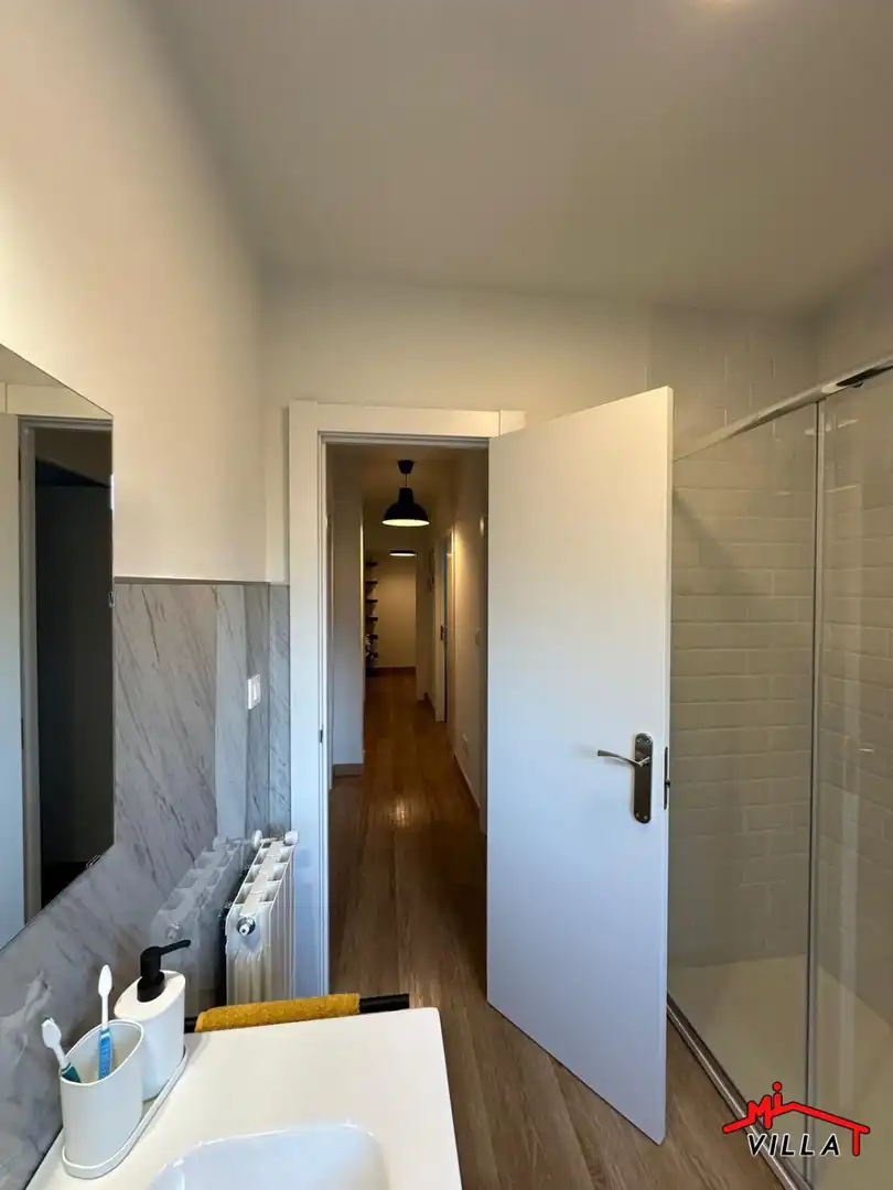 Wohnung zum Verkauf in Laredo mit Heizung und Parkett